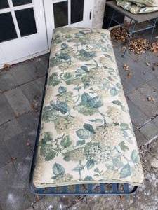 lot 154 image: Vintage Russell Woodard Patio Day Bed
