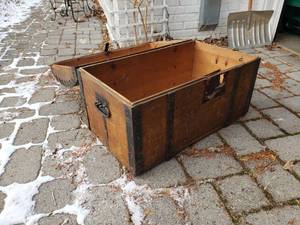 lot 145 image: Rustic Pirates Chest