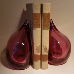 lot 39 image: Amethyst Art Glass Bookends  Norway