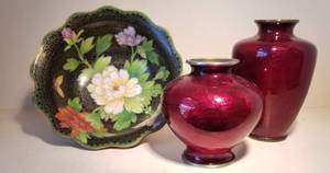 lot 69 image: Chinese Cloisonne Bowl and Ruby Enameled Vases
