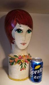 lot 134 image: Retro 70s Decoupage Wig Hat Stand
