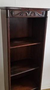 lot 48 image: Vintage Slender 5 Shelf Bookcase with Scrollwork Details