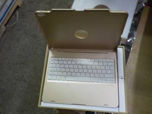 lot 129 image: Large Box of Various Cases for Elec...
