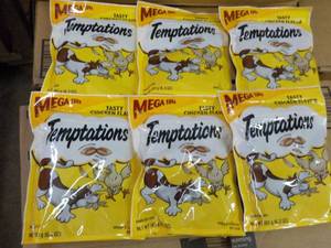 lot 135 image: Temptations for Cats...