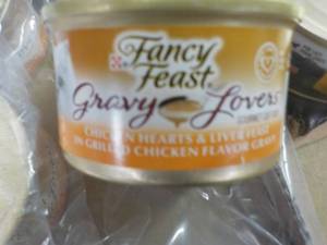 lot 144 image: 20 Cans Fancy Feast and 12 Cans Ins...