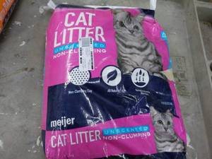 lot 167 image: Meijer Bag Cat Litter...