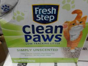 lot 169 image: 22.5 lb. Box Fresh Step Clean Paws ...