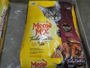 lot 171 image: 13.5 lb. Bag Meow Mix...