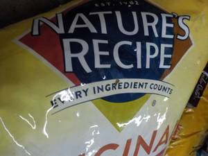 lot 172 image: Natures Recipe Adult Dog Food - 24...