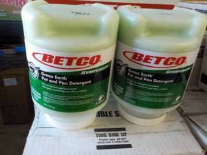 lot 2 image: 2 - 4 lb. Jugs Betco Green Earth Po...