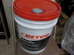 lot 10 image: 5 Gallon Pail Betco Densifier -Stre...
