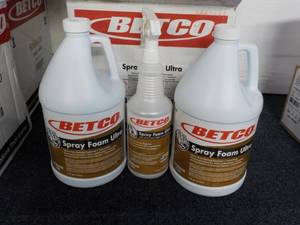lot 26 image: 2 - 1 Gallon Jugs Betco Spray Foam ...
