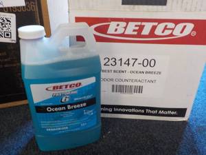 lot 47 image: 1 - 2 Liter Jug Betco Ocean Breeze ...