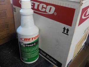 lot 53 image: Case of 12 - 32 oz Bottles Betco Fo...