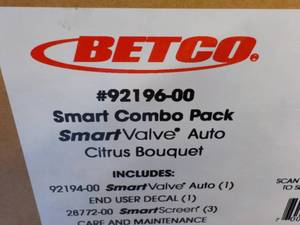 lot 54 image: 1 Betco Auto Citrus Flush Bouquet ...