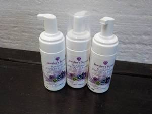 lot 81 image: 3 - 3.4 oz Bottles Jewelers Secret...