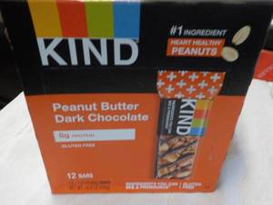 lot 368 image: Box of 12 KIND Peanut Butter Dark C...