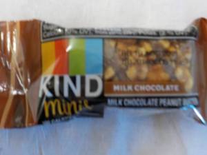 lot 375 image: 75 KIND Minis Milk Chocolate Protei...