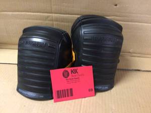 TOUGHBUILT Black Waterproof Knee Pads Customer Returns See Pictures