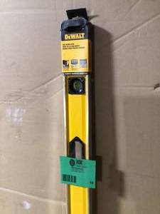 DEWALT 48 in. Magnetic Box Beam Level Customer Returns See Pictures