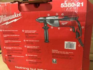 MILWAUKEE Hammer Drill Kit, 12, 9.0A, 0-56, 000bpm Customer Returns See Pictures