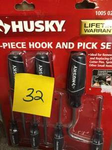 lot 32 image: Husky Hook and Pick Set (7-Piece) Customer Returns See Pictures
