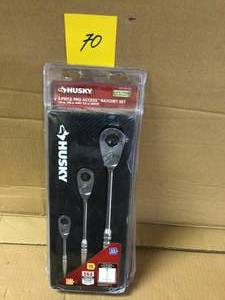 lot 70 image: Husky 144-Tooth Ratchet Set with EVA Tray (3-Piece) Customer Returns See Pictures