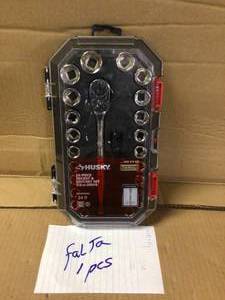 lot 78 image: Husky 38 in. Drive Ratchet SAEMetric Standard Socket Set (24-Piece)  MISSING ONE PC Customer Returns See Pictures