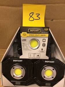 lot 83 image: Defiant 600 Lumens Compact Utility Lights with Magnetic Hook (3-Pack) Customer Returns See Pictures