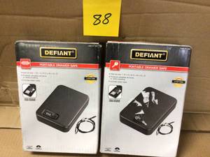 lot 88 image: Defiant Defiant Portable Safe Combo Customer Returns See Pictures