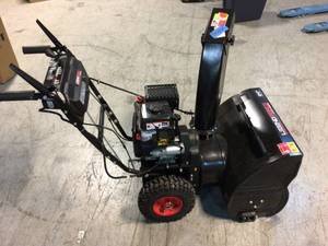 lot 116 image: 24 in. Legend Force Snowblower Customer Returns See Pictures