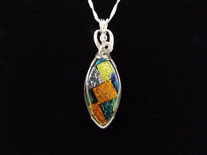 lot 12 image: .925 Sterling Silver Green Dichroic Glass Pendant Necklace