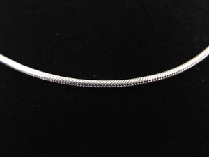 lot 36 image: .925 Sterling Silver Thicker Round Snake Link Necklace