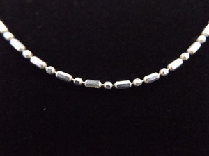 lot 37 image: .925 Sterling Silver Ball and Rod Link Pendant Necklace