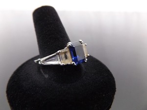 lot 55 image: .925 Sterling Silver Sapphire Crystal Ring Size 10