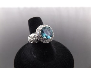 lot 56 image: .925 Sterling Silver Aqua Marine Crystal Ring Size 7