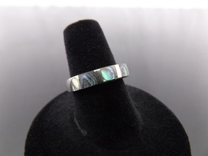lot 71 image: .925 Sterling Silver Inlayed Abalone Ring Size 6.75