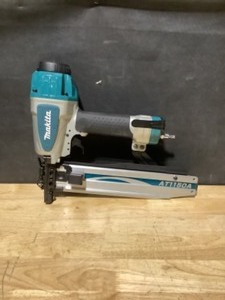 lot 35 image: Makita 716 in. x 16-Gauge Medium Crown Stapler See Pictures