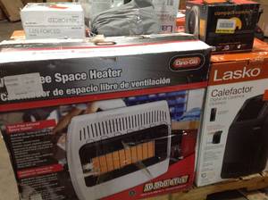 Pallet with assorted Heaters different Brands models and conditions customer returns see pictures