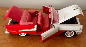 Welly 1955 Oldsmobile Super 88 113 Scale