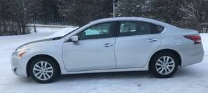 lot 3 image: 2015 Nissan Altima S