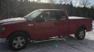 lot 3 image: 2004 Ford F150 XLT