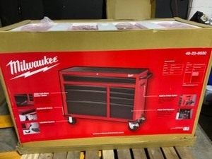 lot 60 image: Milwaukee 46 in. 8-Drawer Roller Cabinet Tool Chest in RedBlack Textured. See Pictures