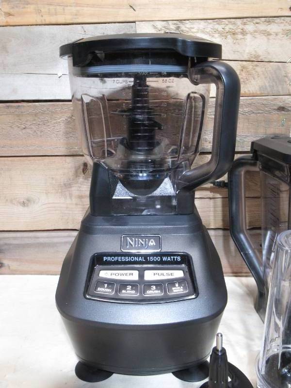 Sold at Auction: Ninja 1500 W Professional Blender