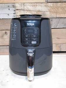 lot 6 image: Ninja - Air Fryer - BlackGray
