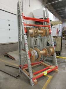 lot 819 image: HEAVY DUTY STEEL SPOOLREEL RACK