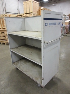 lot 830 image: ALL PURPOSE METAL CART ON WHEELS