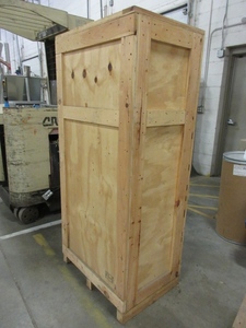 lot 851 image: USED CUSTOM MADE CRATE WITH ISPM STAMP
