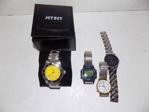 4 Watches
