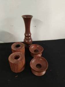 lot 60 image: Five Wood Candles